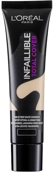 L'Oral Paris Infaillible Total Cover in No. 9 Light Sand