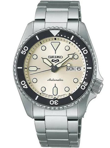 Seiko 5 Sports SBSA227 SKX Mid-Size Sports Style