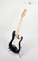 Fender Player Stratocaster (Maple Fingerboard, Black)