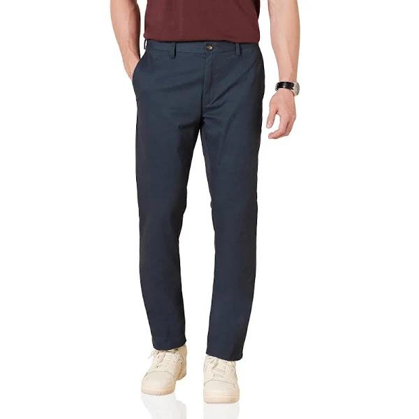 Amazon Essentials Men's Slim-Fit Wrinkle-Resistant Flat-Front Chino