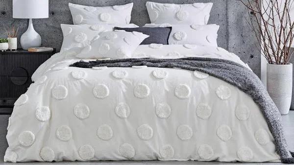 L'Avenue Harley White Quilt Cover Set - Double