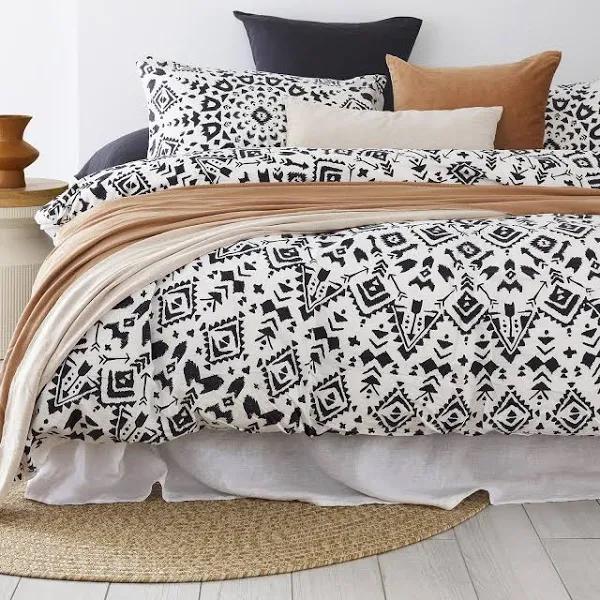 Bambury Queen Quilt Cover Set | Salta