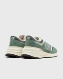 New Balance 997R Trainers Green EU 44 Man