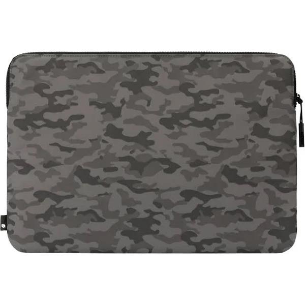 Incase Compact Sleeve in Flight Nylon For 15 & 16-Inch MacBook Pro