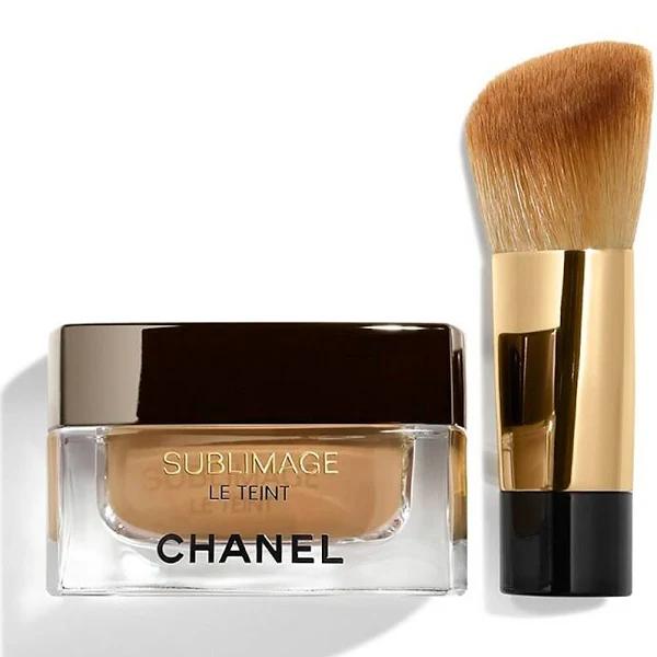 Chanel Ultimate Radiance-Generating Cream Foundation Bd91