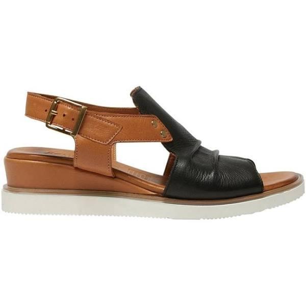 Easy Steps Dusk Sandals in Black/Tan Glove Black 42