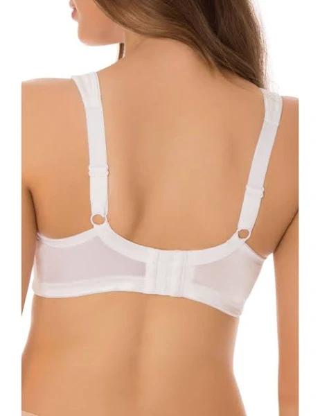 Triumph Endless Comfort Soft Cup Wirefree Bra - White - 18D