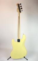 Fender Player Jazz Bass (Maple Fingerboard, Buttercream)