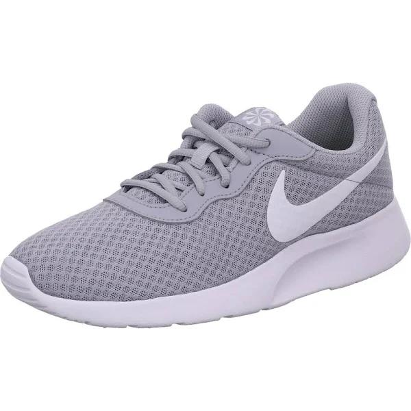 Nike Tanjun Men's Shoes - Grey