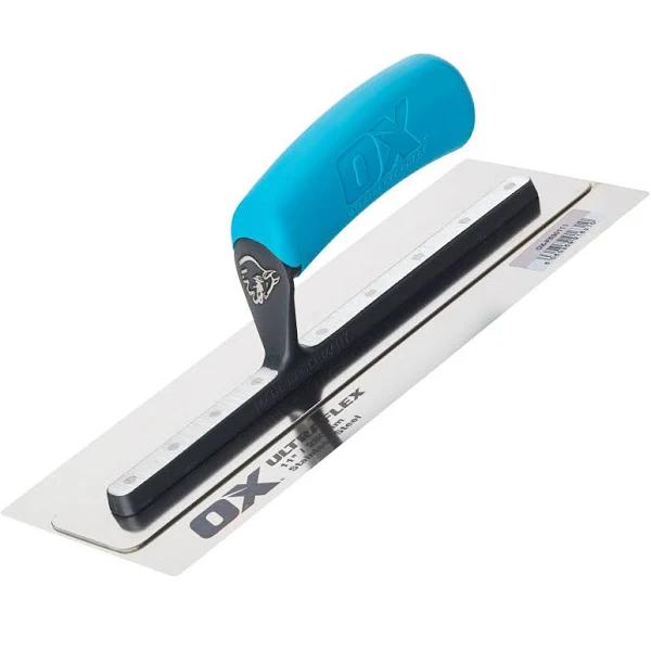 Ox Pro Ultraflex Finishing Trowel 18in / 455 x 110 mm - P530118