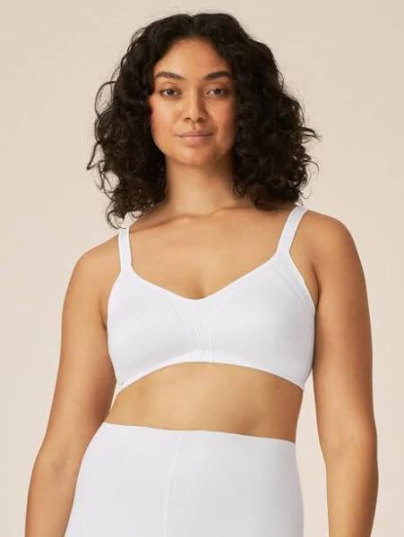 Naturana Side Smoothing Wirefree Minimiser Bra in White 20E