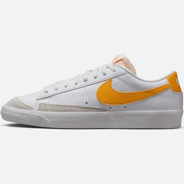 Nike Blazer Low '77 Vintage white/university Gold - Size 8