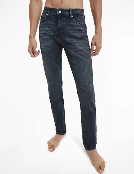 Calvin Klein Jeans 026 Low Rise Slim Jeans in Black 38/32