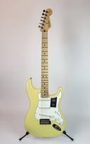 Fender Player Stratocaster , Maple Fingerboard, Buttercream