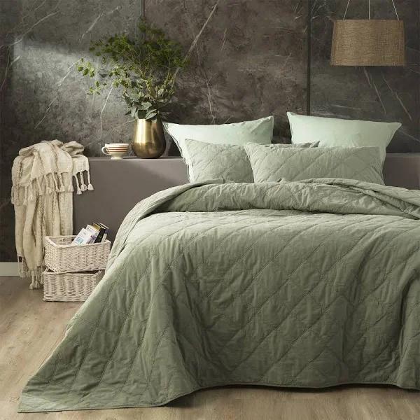 Renee Taylor Attwood Vintage Stone Washed Cotton Quilted Coverlet Set - Fern Super King