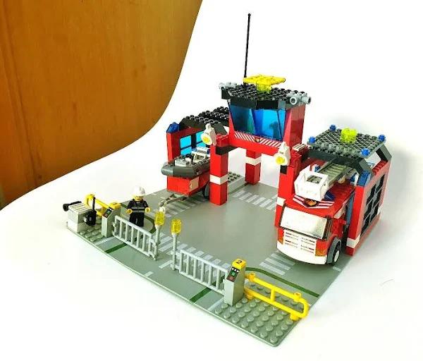 LEGO 6478 City Centre Fire Fighters' HQ