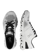 On Running Cloud x 3 Women's - White - 7