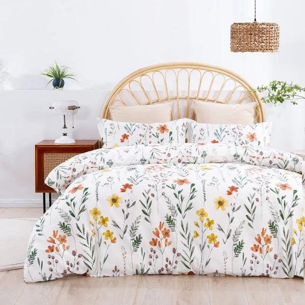 Dreamaker 100% Cotton Sateen Quilt Cover Set Daisy Print Queen