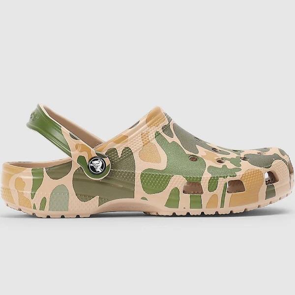 Crocs Classic Printed Camo Clog; Chai / Tan, W8/M6