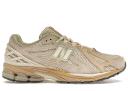 AURALEE off-white New Balance Edition 1906R Sneakers