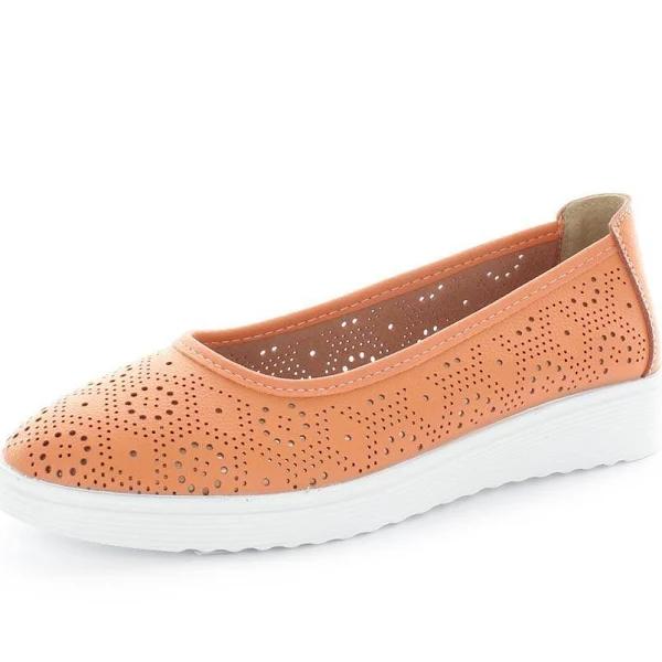 Just Bee Women's Carin Flats Apricot