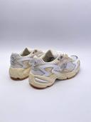 New Balance 725 'Bone Metallic Silver' Mens Sneakers - Size 4.0