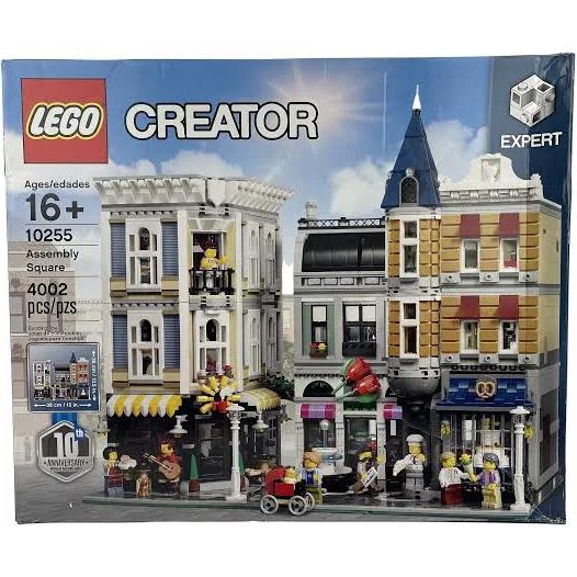 LEGO Creator Expert Assembly Square 10255 Building Kit