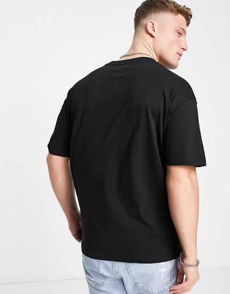 New Look Oversized T-Shirt in Black