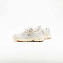 New Balance 725 'Bone Metallic Silver' Mens Sneakers - Size 4.0