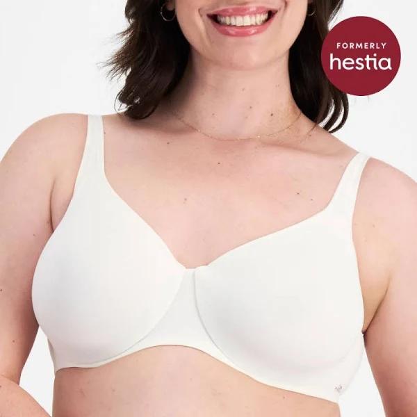 Be by Berlei Women's Smoothing Minimiser Bra - Ivory - Size 22C