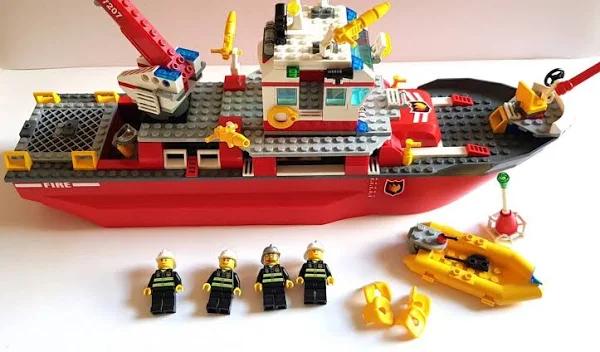 LEGO City Fire Ship (7207)