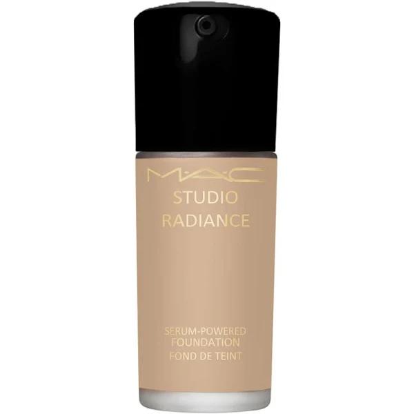 Mac NC17 Studio Radiance Serum-Powered Foundation 30ml