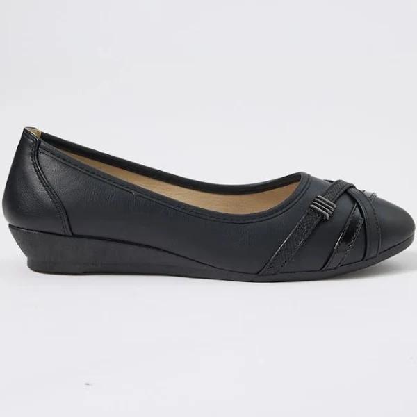 &me Women's Comfort Low Wedges - Black - Size 6