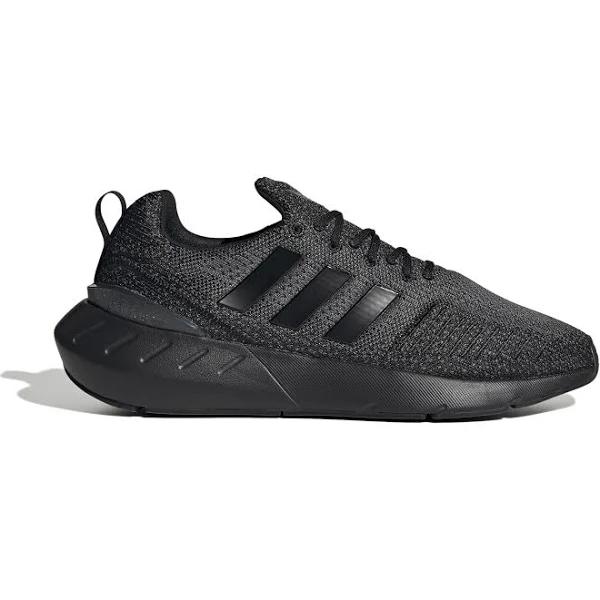 Adidas Originals Swift Run 22 Trainers in Black