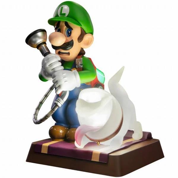 Luigi's Mansion 3 / Luigi 9inch PVC Statue Collector's Edition