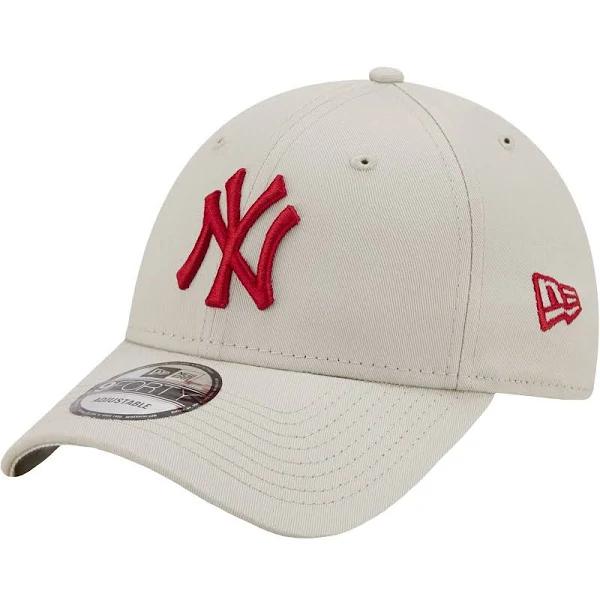 New Era League Essential 9Forty New York Yankees Cap