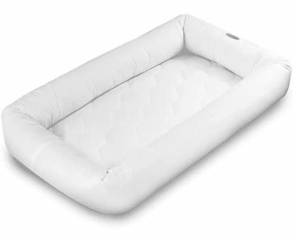 Babyhood Breathe Eze Cosy Crib White