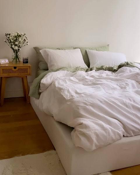 White & Sage Bedding Bundle - Super King - Bed Threads