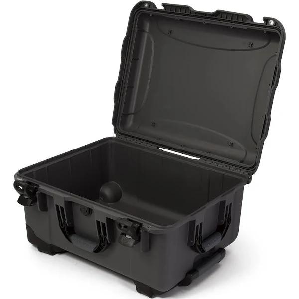 Nanuk 950 Case with Cubed Foam (Graphite)