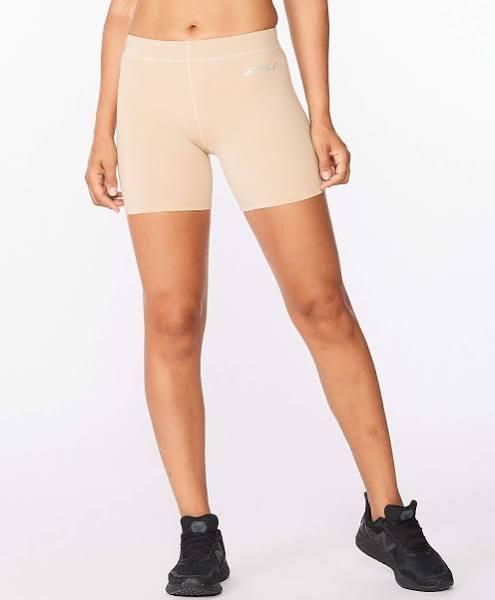 2XU Womens Compression 5" Game Day Shorts, M / Beige/Silver