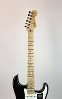 Fender Player Stratocaster HSS Maple Fingerboard - Black