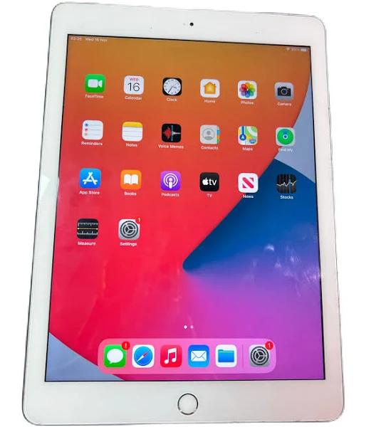 Apple iPad Cellular (32GB, Silver) - Refurbished (Excellent)