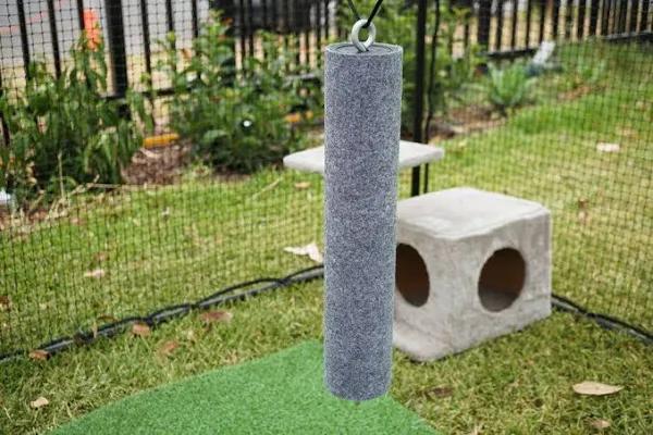 Skywalks (Weatherproof) Cat Scratcher