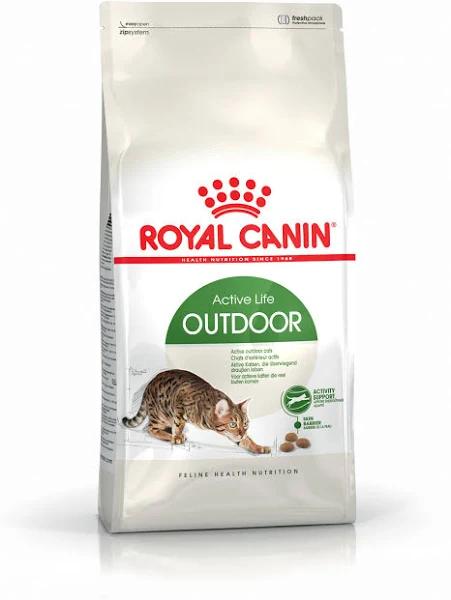 Royal Canin Cat Food Outdoor (2 kg)