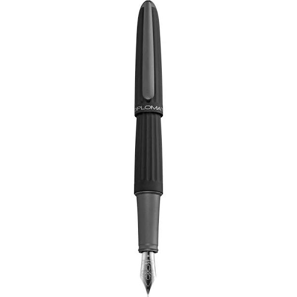 Diplomat Aero Black Fountain Pen Medium