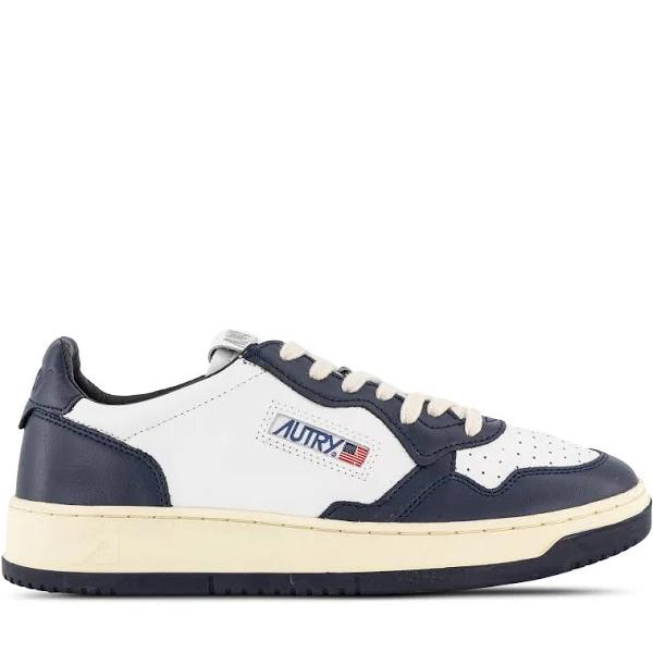 Autry Leather Medalist Low Sneakers