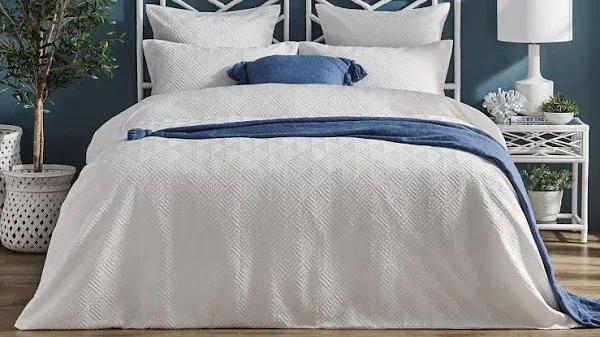 L'Avenue Amelia White Quilt Cover Set - King