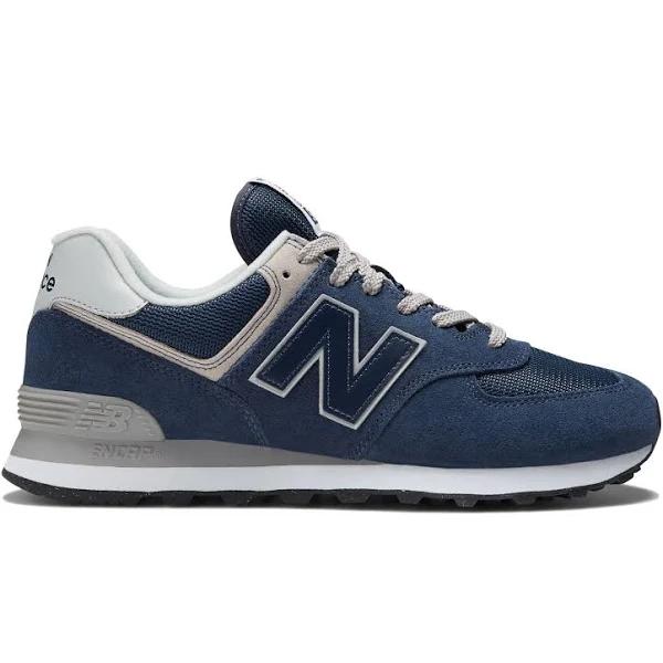 New Balance 574 Navy Trainers - US 4