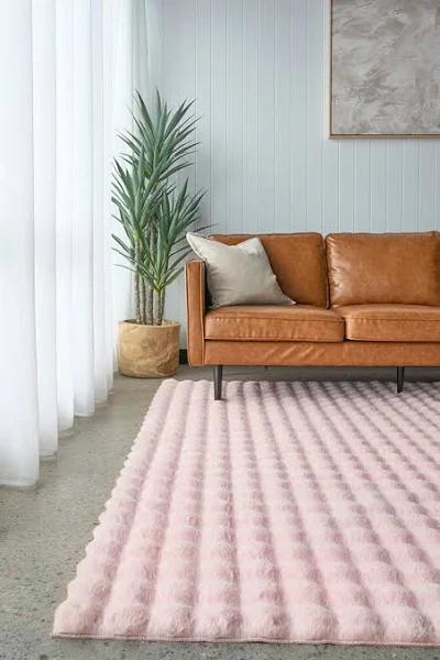 Bubble Blush - Machine Washable Rug 220 x 150cm