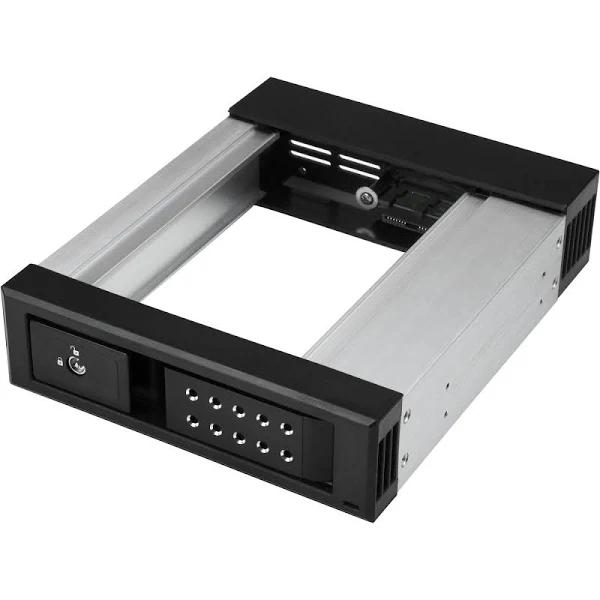 StarTech 5.25 to 3.5 Hard Drive Hot Swap Bay - For 3.5" SATA/SAS Drives - Trayless - Aluminum